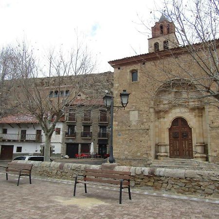 Hostal Paquita Allepuz Kültér fotó